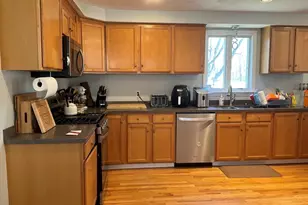 124 Pond St, Weymouth, MA 02190 - Photo 5