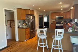 124 Pond St, Weymouth, MA 02190 - Photo 9