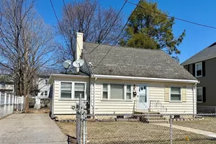 27 Hartwell St, Waltham, MA 02453 - Photo 1