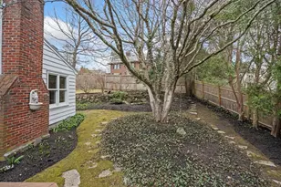 15 Hancock St, Lexington, MA 02420 - Photo 31