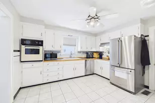 1193 New Boston Rd, Fall River, MA 02720 - Photo 11