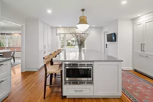 2 Edgewater Pl, Winchester, MA 01890 - Photo 1