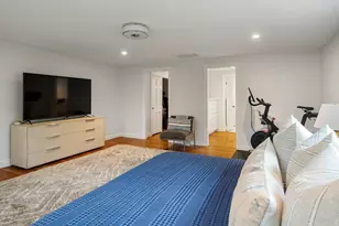 2 Edgewater Pl, Winchester, MA 01890 - Photo 11
