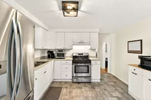 18 Holbrook St, Palmer, MA 01069 - Photo 7