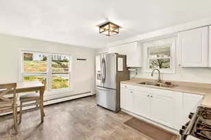 18 Holbrook St, Palmer, MA 01069 - Photo 5