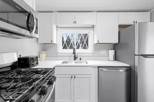 953 Phillips Rd, New Bedford, MA 02745 - Photo 13