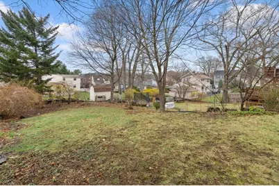 37 Upland Rd, Waltham, MA 02451 - Photo 27