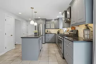 57 Colonial Dr, Shrewsbury, MA 01545 - Photo 11