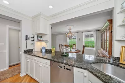 18 Breakwater Drive #18, Chelsea, MA 02150 - Photo 7