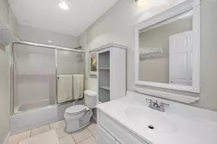 18 Breakwater Dr, Chelsea, MA 02150 - Photo 17