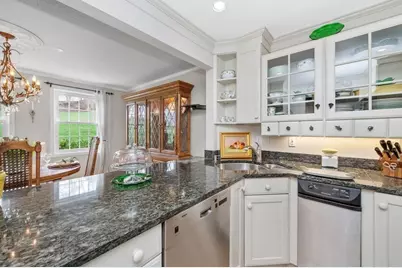 18 Breakwater Drive #18, Chelsea, MA 02150 - Photo 5