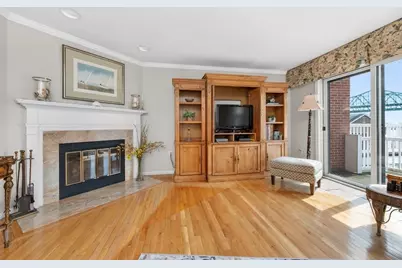 18 Breakwater Drive #18, Chelsea, MA 02150 - Photo 3