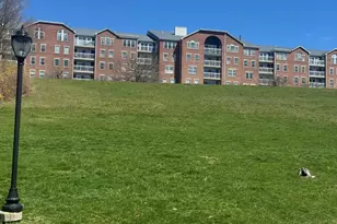 18 Breakwater Dr, Chelsea, MA 02150 - Photo 35