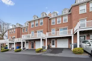 18 Breakwater Dr, Chelsea, MA 02150 - Photo 25