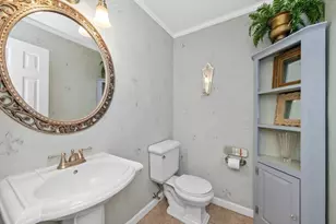18 Breakwater Dr, Chelsea, MA 02150 - Photo 11