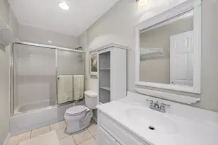 18 Breakwater Dr, Chelsea, MA 02150 - Photo 19