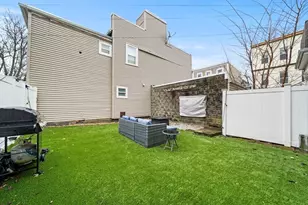 26 Ward St, Boston, MA 02127 - Photo 9