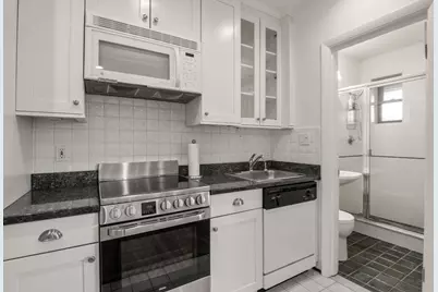 236 Beacon St #1E, Boston, MA 02116 - Photo 17