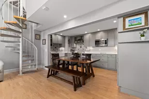 35 Walden St, Cambridge, MA 02140 - Photo 7