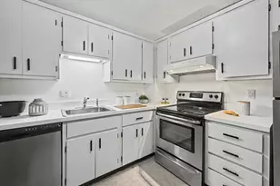 175 Quincy Shore Dr, Quincy, MA 02171 - Photo 9