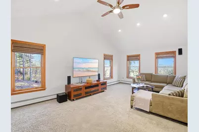 195 Farnum St, North Andover, MA 01845 - Photo 9