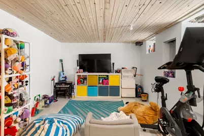 110 D St, Boston, MA 02127 - Photo 27