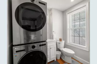 110 D St, Boston, MA 02127 - Photo 5