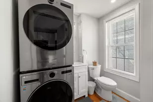 110 D St, Boston, MA 02127 - Photo 5