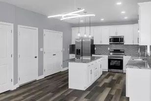 1220 Bay St, Springfield, MA 01109 - Photo 3