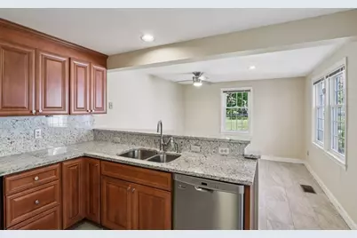35 Mitchell Grant Way #35, Bedford, MA 01730 - Photo 5