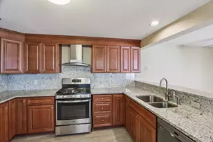 35 Mitchell Grant Way, Bedford, MA 01730 - Photo 3