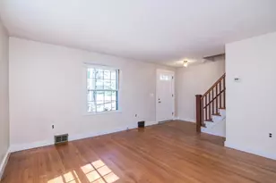 390 Shays St, Amherst, MA 01002 - Photo 17