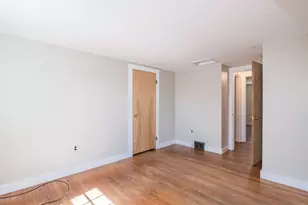 390 Shays St, Amherst, MA 01002 - Photo 27