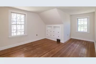 390 Shays St, Amherst, MA 01002 - Photo 23