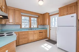 390 Shays St, Amherst, MA 01002 - Photo 7