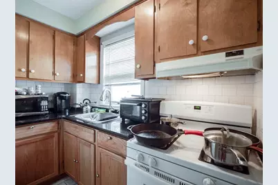 81 Thompson St., New Bedford, MA 02740 - Photo 9