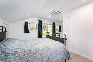 8 Elizabeth Rd, Bourne, MA 02559 - Photo 15