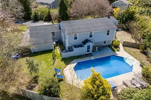 8 Elizabeth Rd, Bourne, MA 02559 - Photo 3