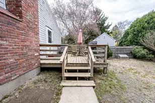 8 Elizabeth Rd, Bourne, MA 02559 - Photo 27