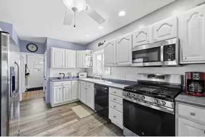 15 Granger Pl, West Springfield, MA 01089 - Photo 11