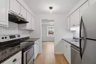 111 Brigham St, Hudson, MA 01749 - Photo 9