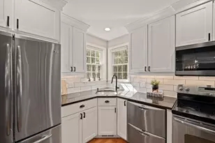 16 Farm St, Weymouth, MA 02190 - Photo 7