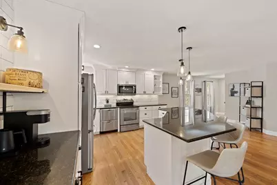 16 Farm St, Weymouth, MA 02190 - Photo 9