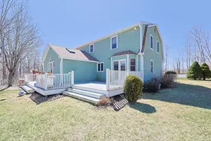 15 Warren St, Plainville, MA 02762 - Photo 31