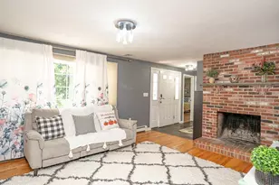 2 Toni Ln, Franklin, MA 02038 - Photo 3