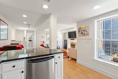 13 Lexington St #3, Boston, MA 02129 - Photo 11