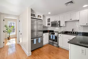 13 Lexington St, Boston, MA 02129 - Photo 7