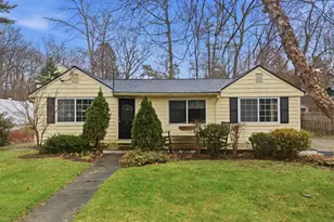 4 Town Rd, Littleton, MA 01460 - Photo 1