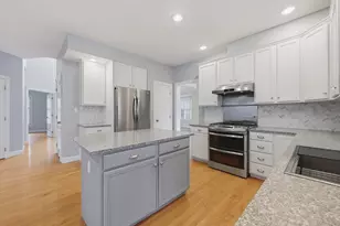 35 Peter St, Holliston, MA 01746 - Photo 13