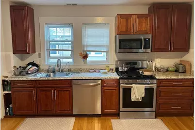 6 Derby Rd #6, Watertown, MA 02472 - Photo 3